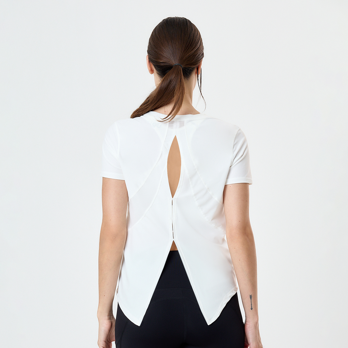 Remera Loop Up Breath Motion Mujer- Comfort Blend- Manga Corta,  image number null