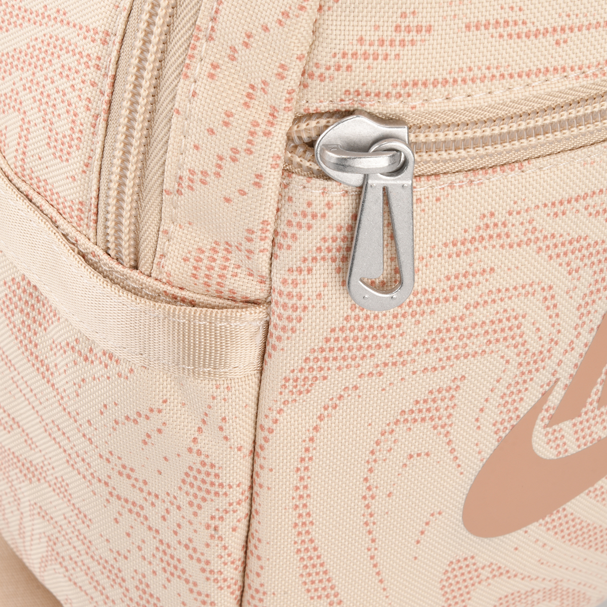 Mochila Nike Futura 365 Mini Mujer,  image number null