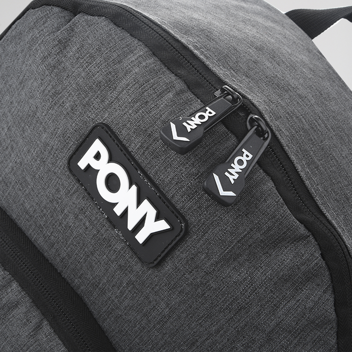 Mochila Pony P03 17x12x6 con Tiras Acolchadas,  image number null