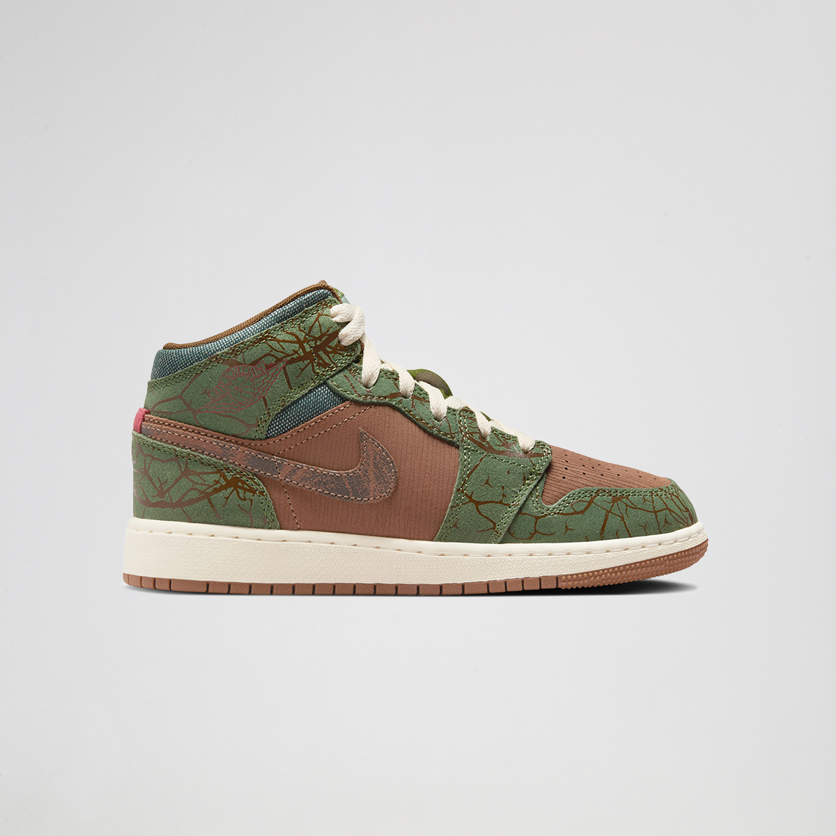 Zapatillas Jordan Air 1 Mid Niño,  image number null