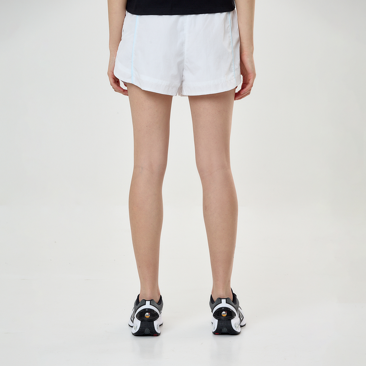 Short Nike Windrunner 2in Mujer,  image number null