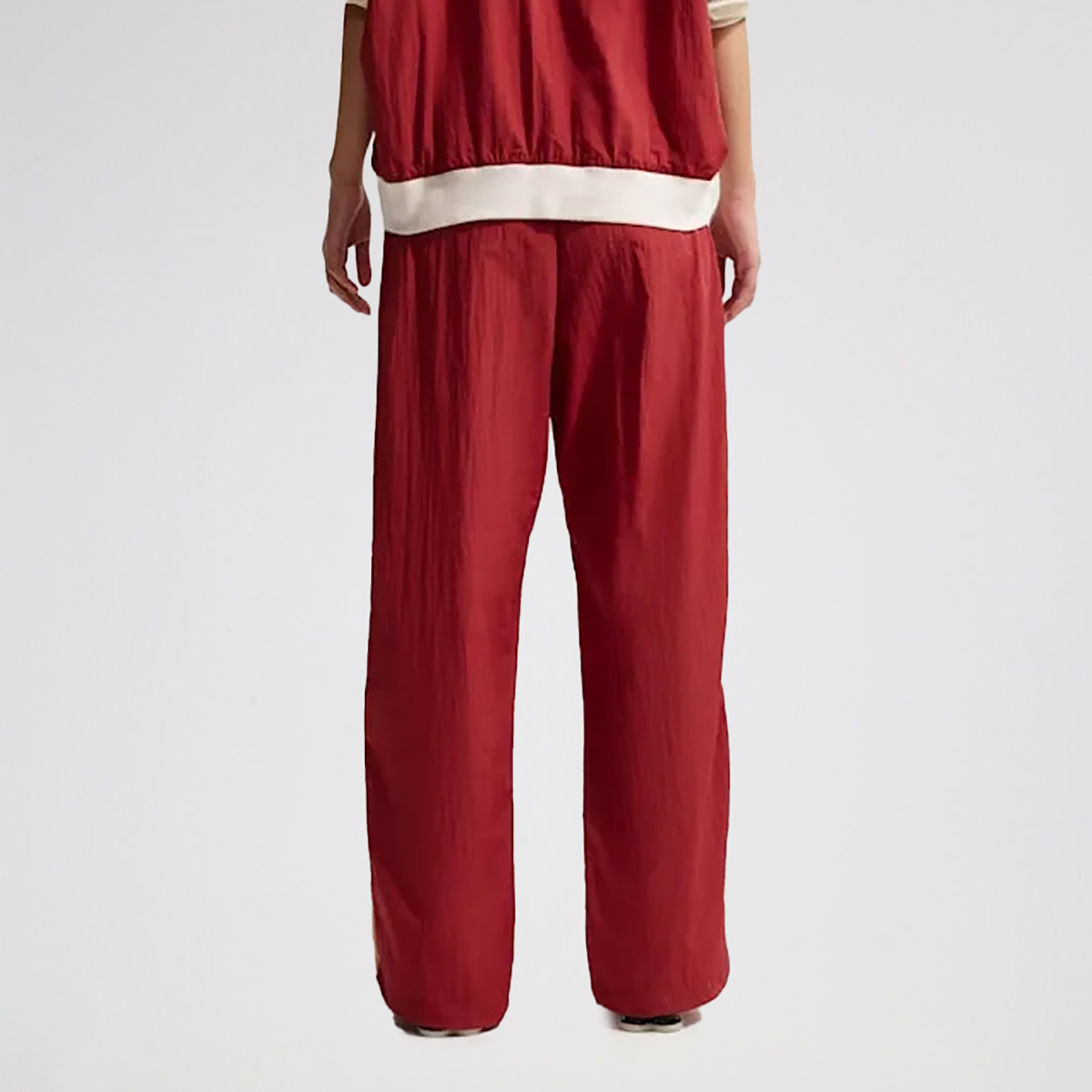 Pantal&oacute;n Nike Sportswear Parachute Mujer nailon,  image number null