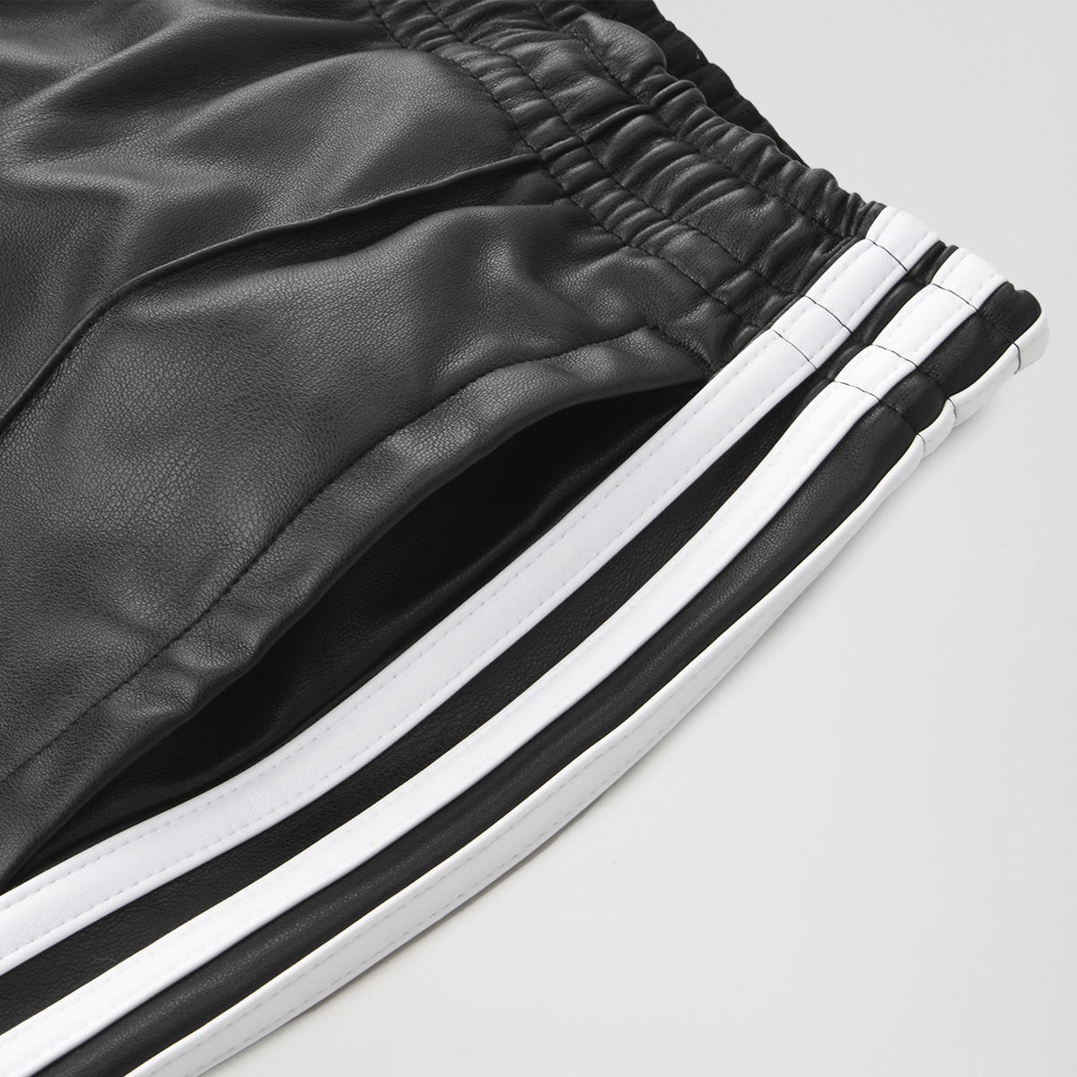 Short adidas Pleather Mujer,  image number null