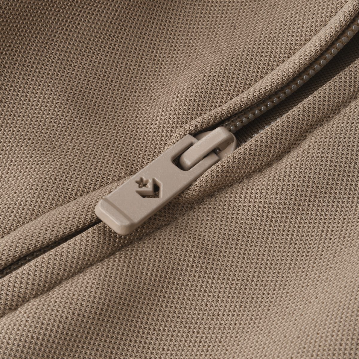 Buzo con Cierre Converse Retro Chuck Heritage Logo Mujer,  image number null