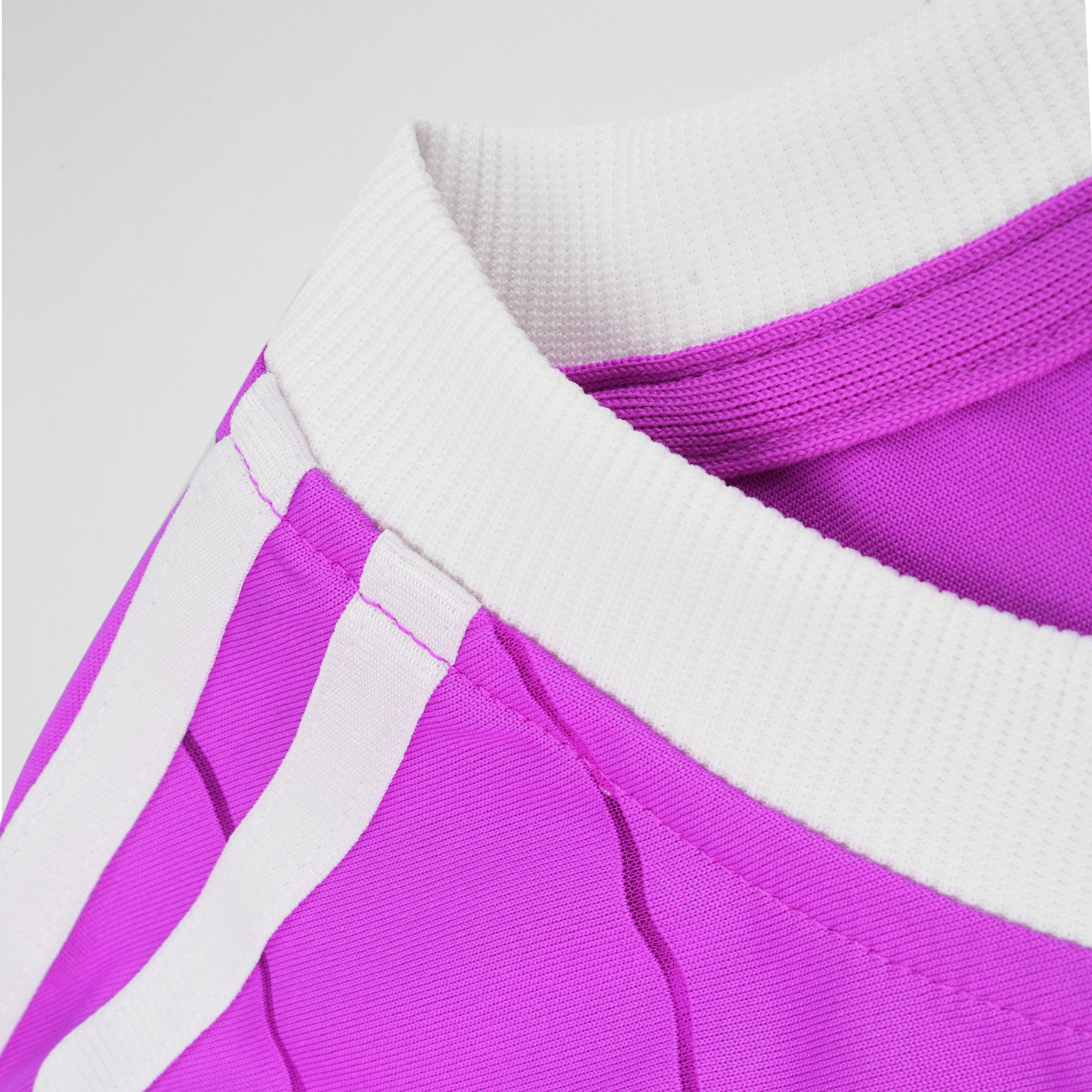 Remera adidas 3 Tiras Pinstripe Mujer,  image number null