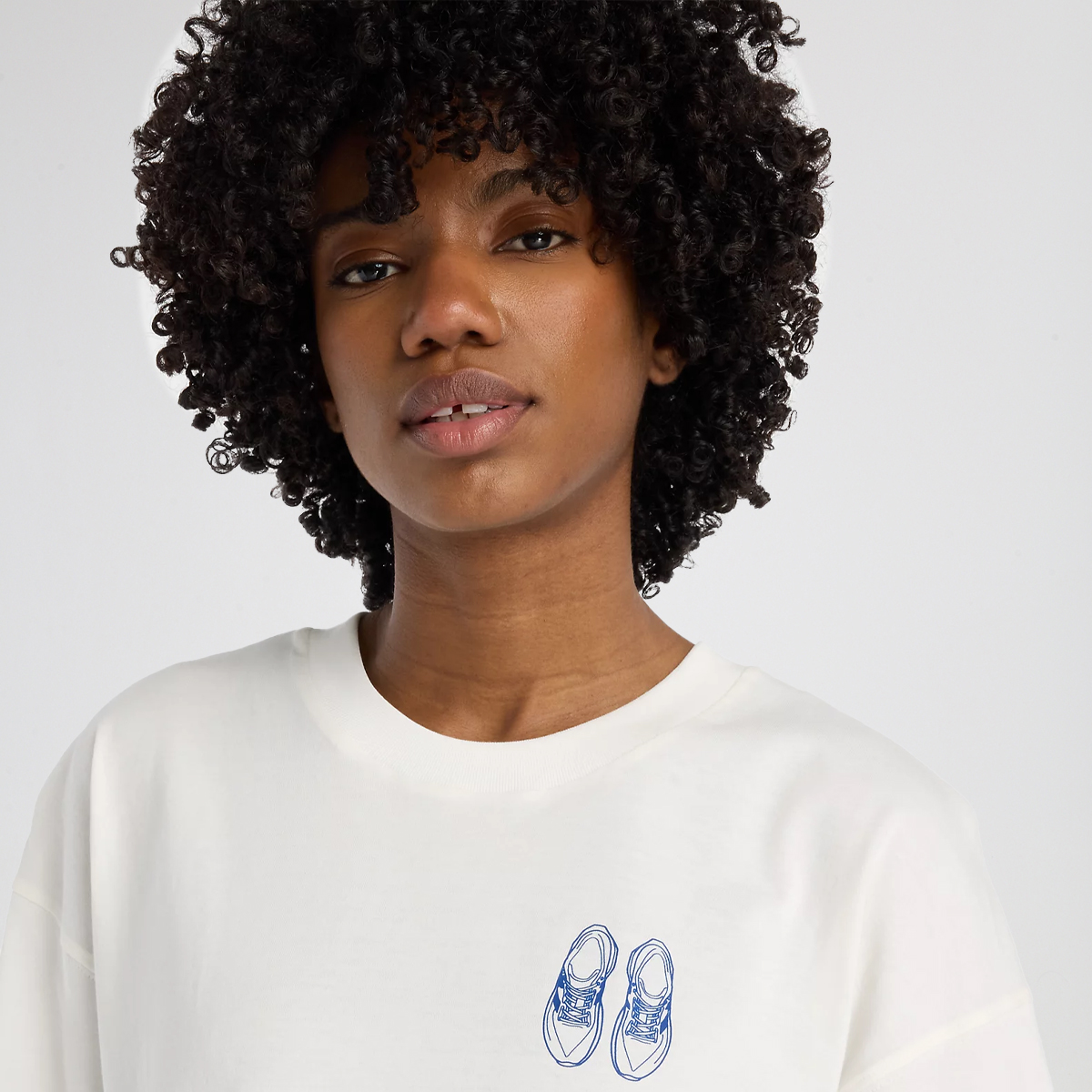 Remera New Balance Outfit Layout Mujer,  image number null