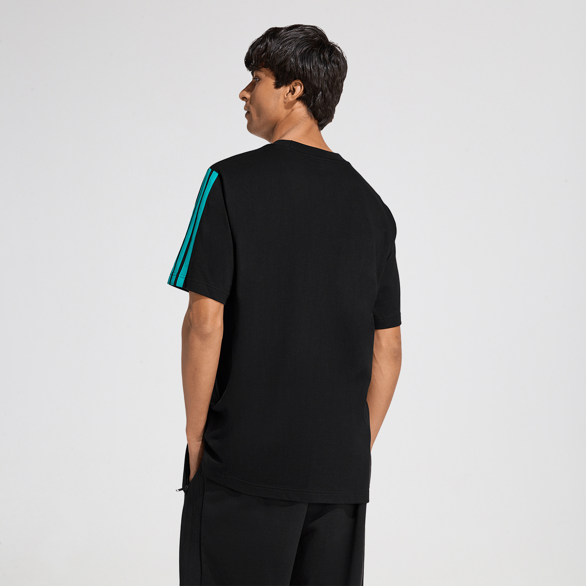 Remera adidas Mercedes AMG Petronas F1 DNA,  image number null