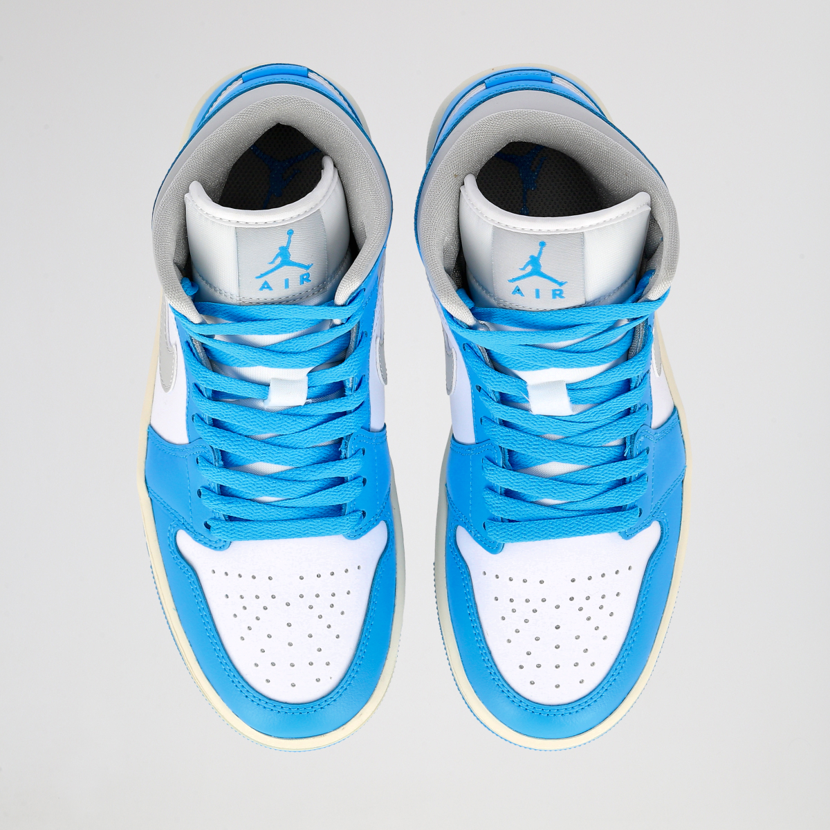Zapatillas Jordan Air 1 Mid Mujer,  image number null