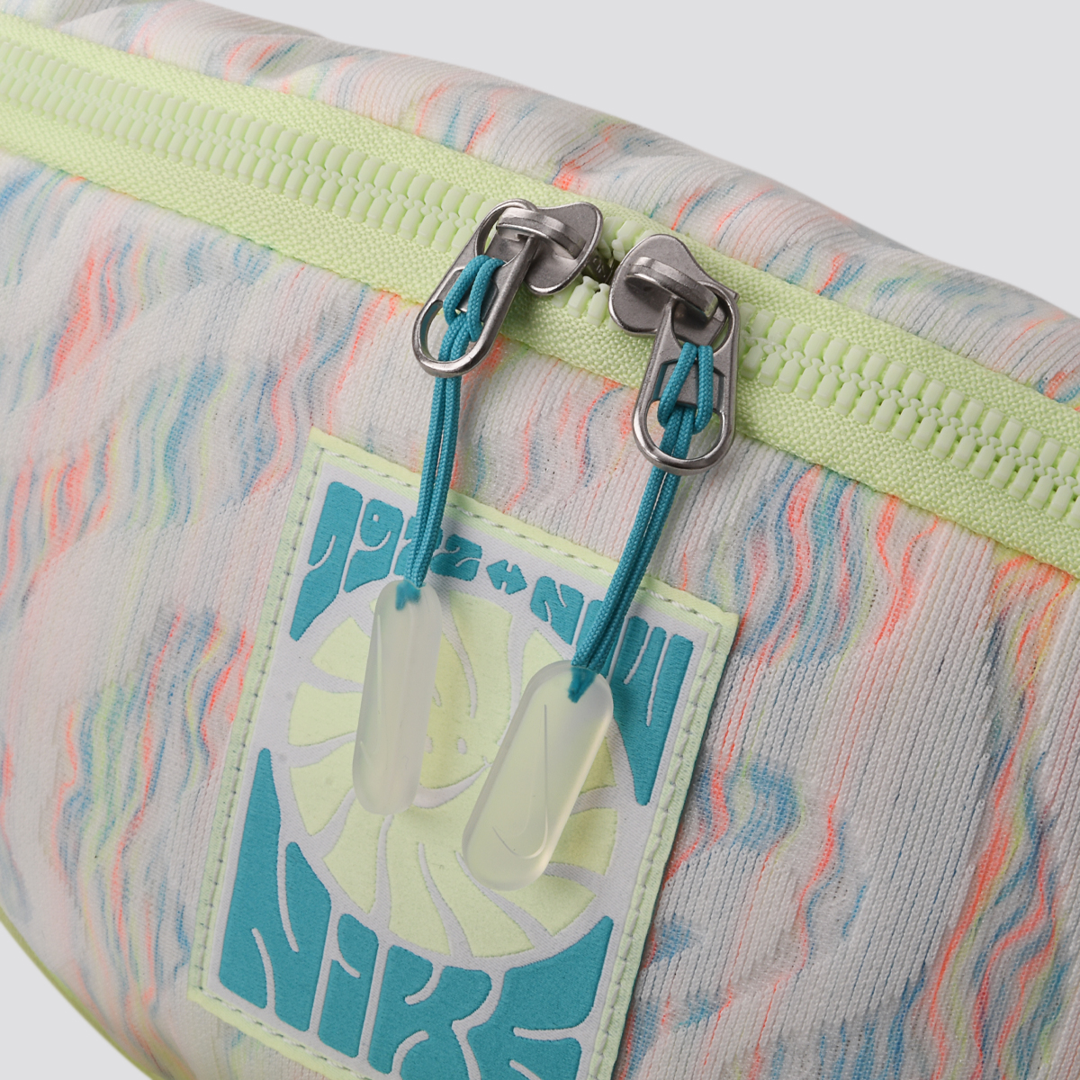 Riñonera Nike Heritage,  image number null