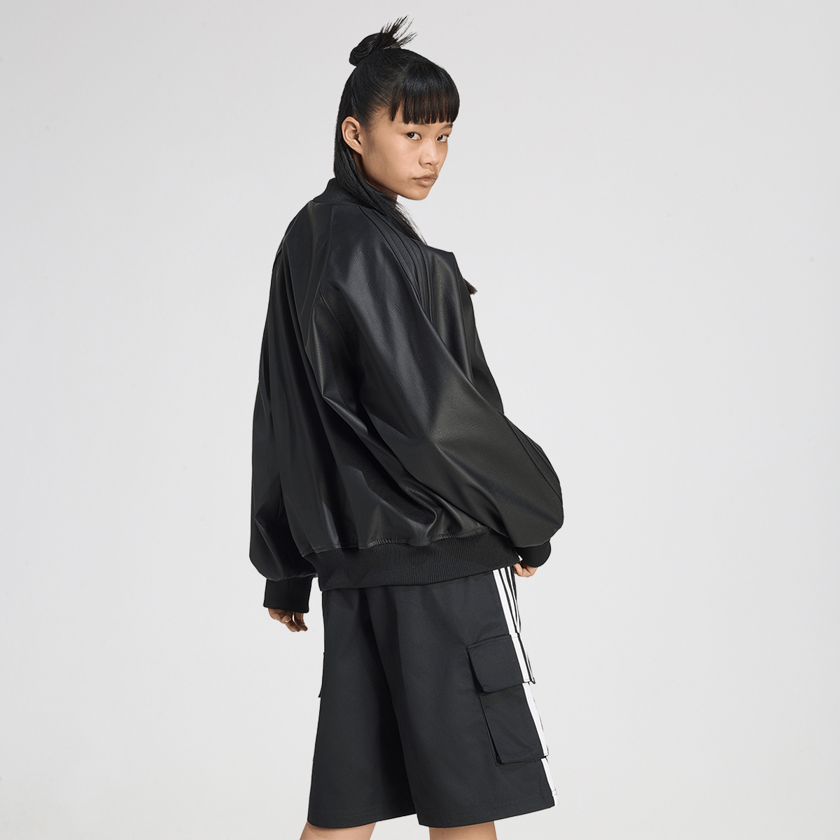 Campera adidas Plisada SST Oversize Mujer,  image number null