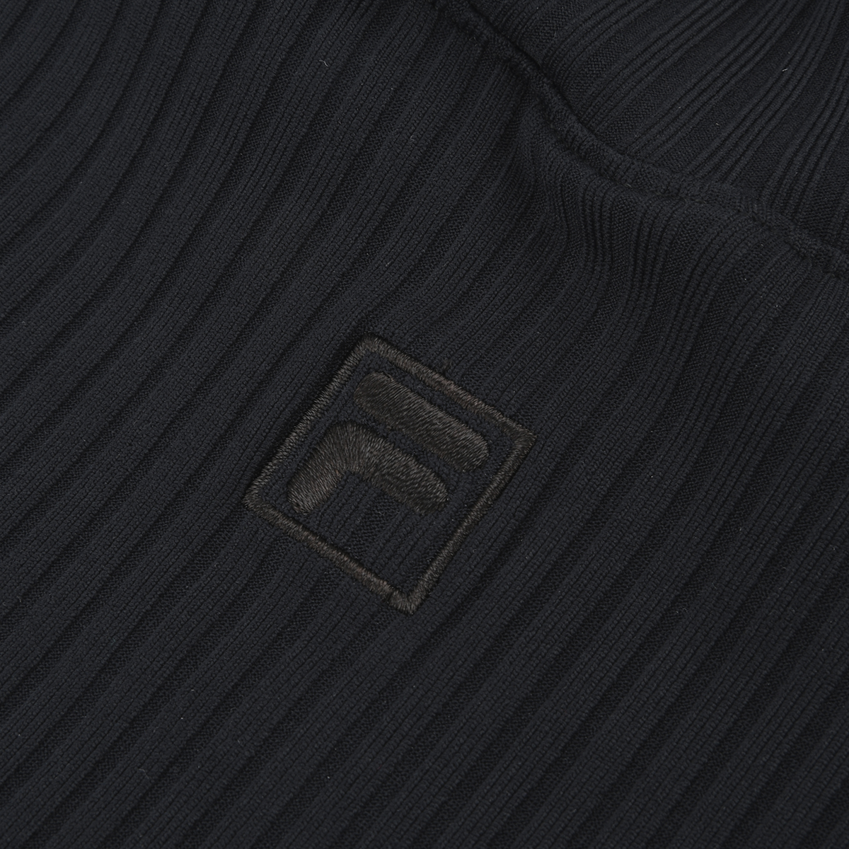 Remera Fila Slim Fit Gola Cuello Alto Mujer,  image number null