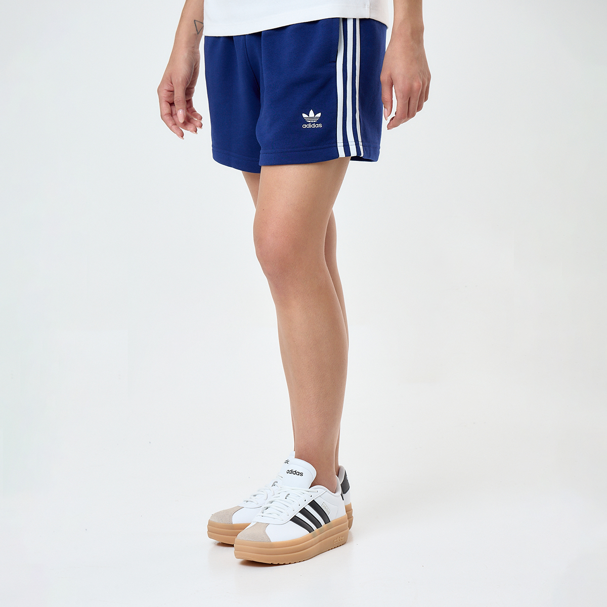 Short adidas French Terry 3 Tiras para Mujer,  image number null