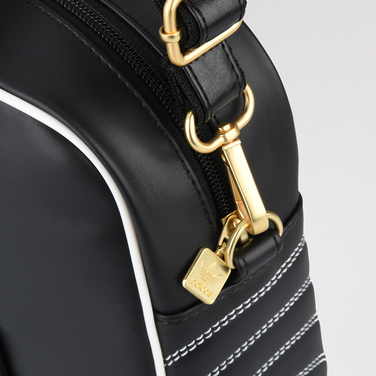 Bolso adidas Airliner,  image number null