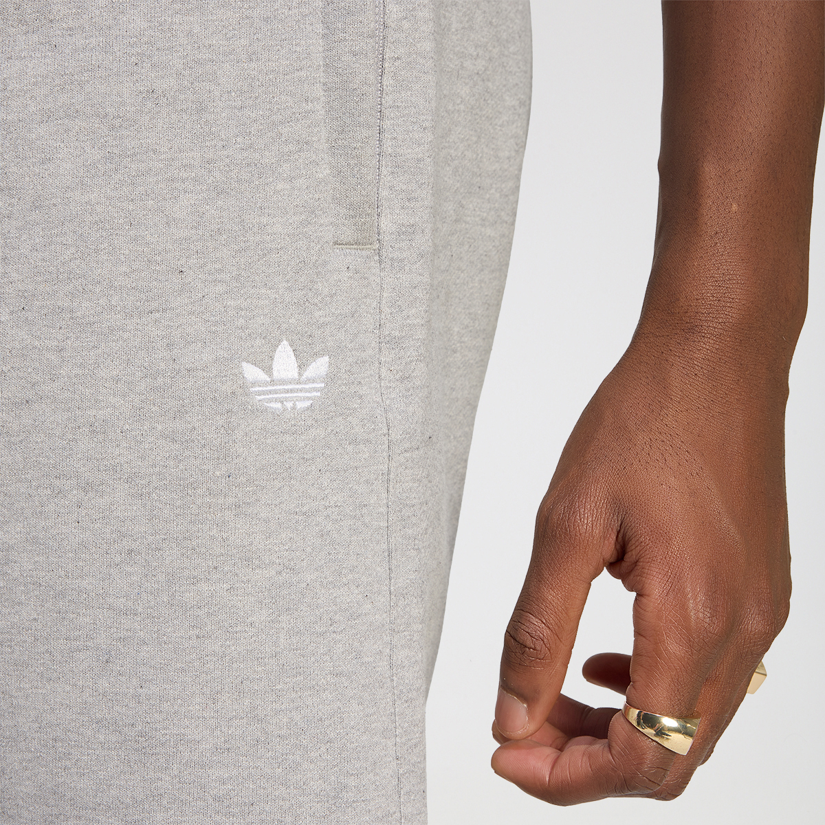 Short adidas Trifolio Essentials Hombre,  image number null