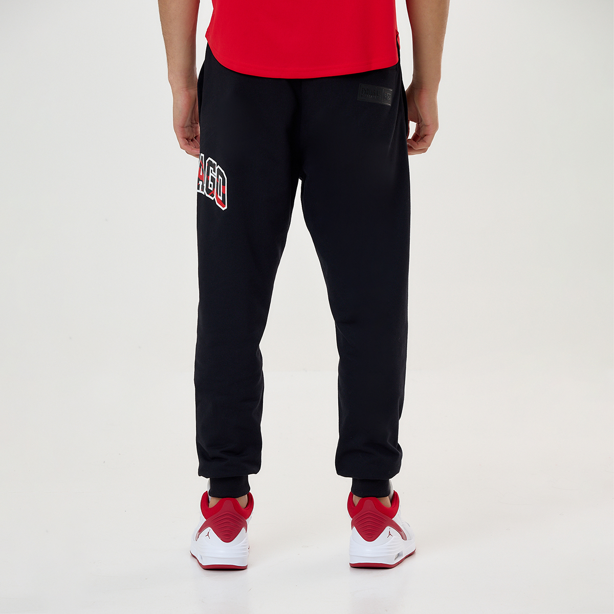 Pantalon Nba Chicago Bulls Front Bordado Logo Regular Fit Hombre,  image number null