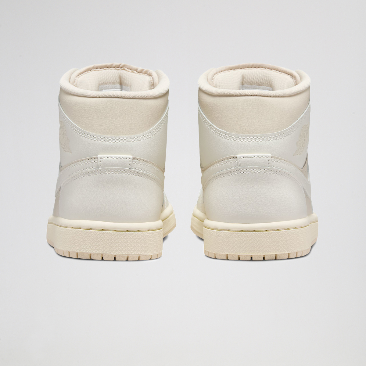 Zapatillas Jordan Air 1 Mid Mujer,  image number null