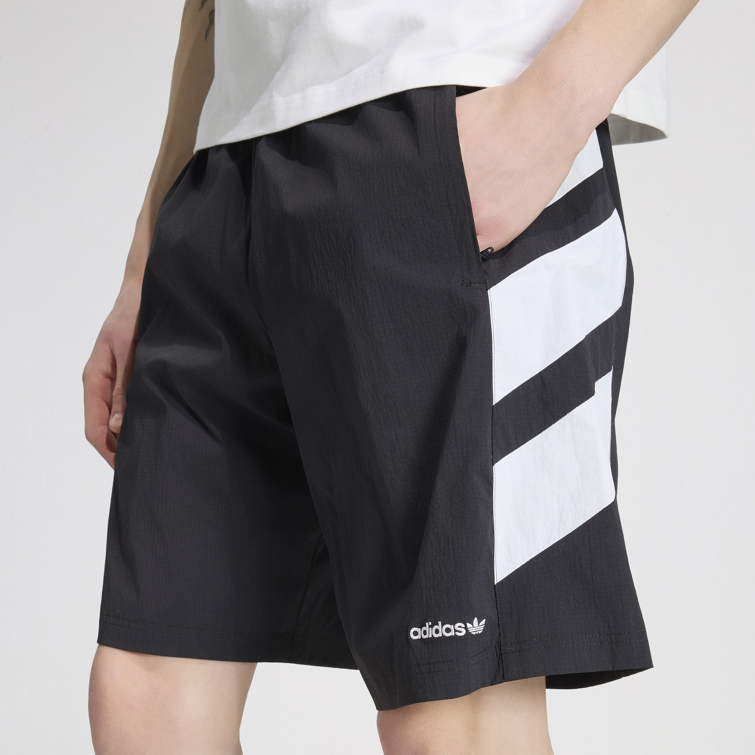 Short adidas Double Blocked Hombre poliamida,  image number null