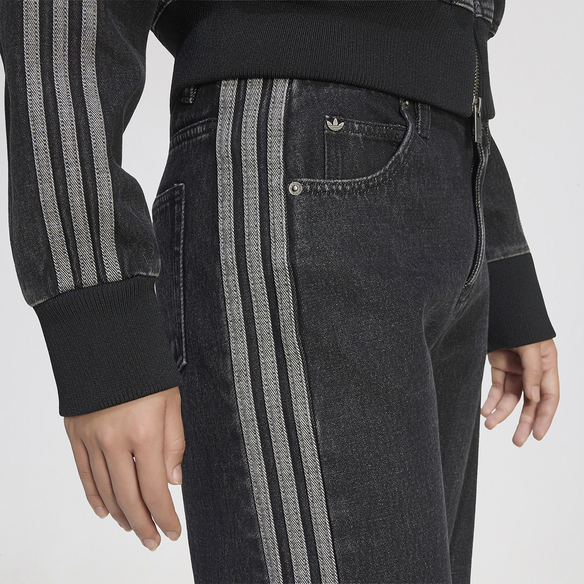 Pantal&oacute;n adidas Firebird Denim Mujer,  image number null