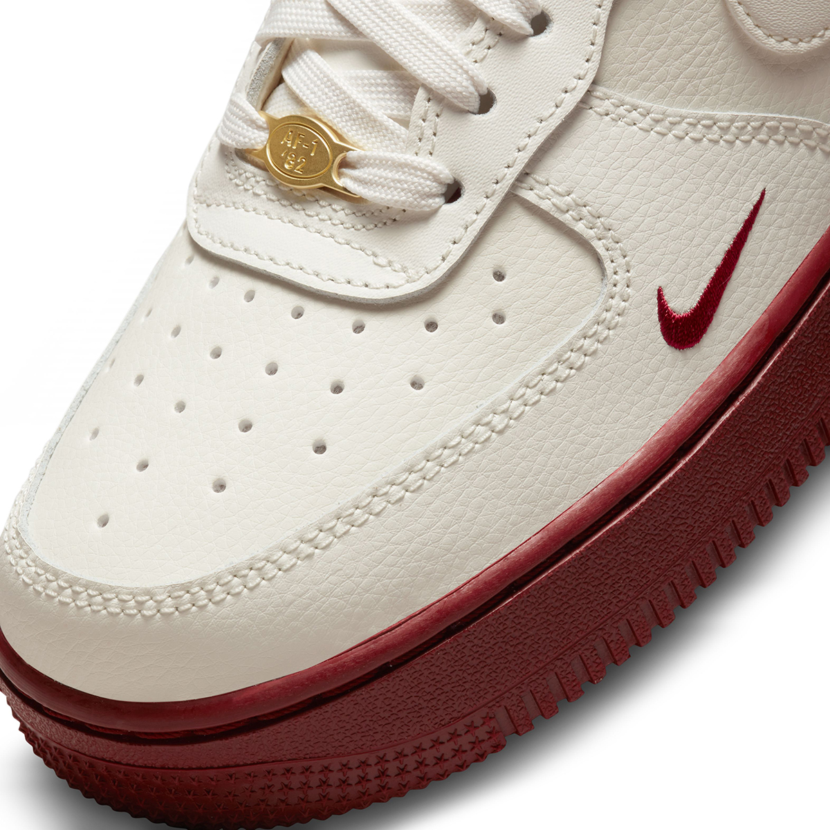 Zapatillas Urbanas Nike Air Force 1 07 SE Mujer