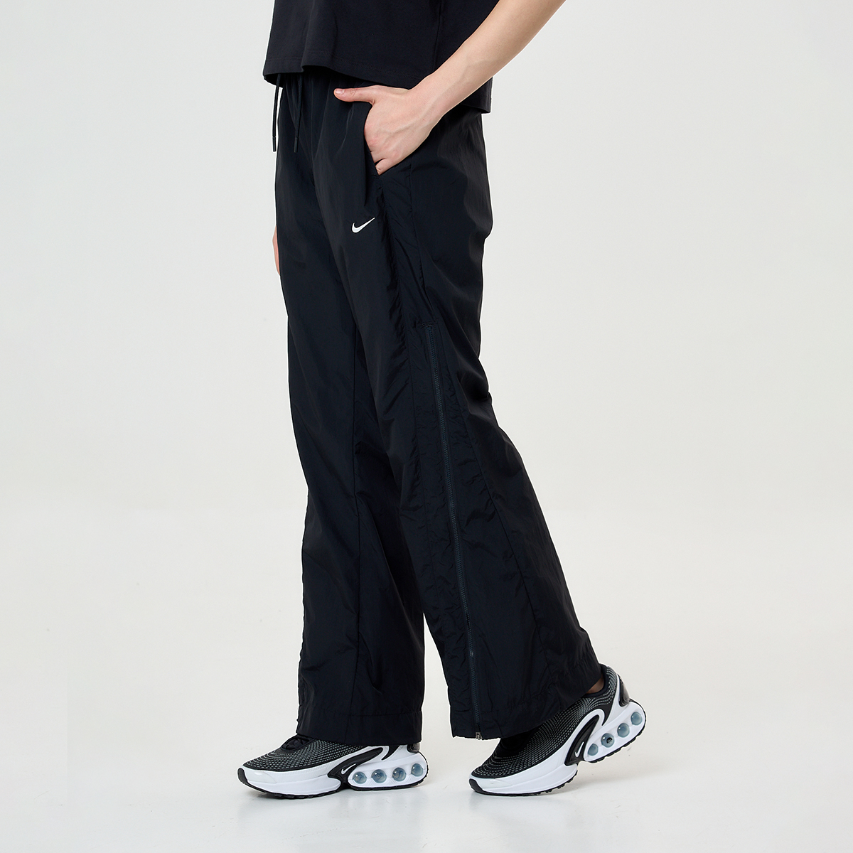 Pantalón Nike Sportswear Collection Repel Zip Mujer,  image number null