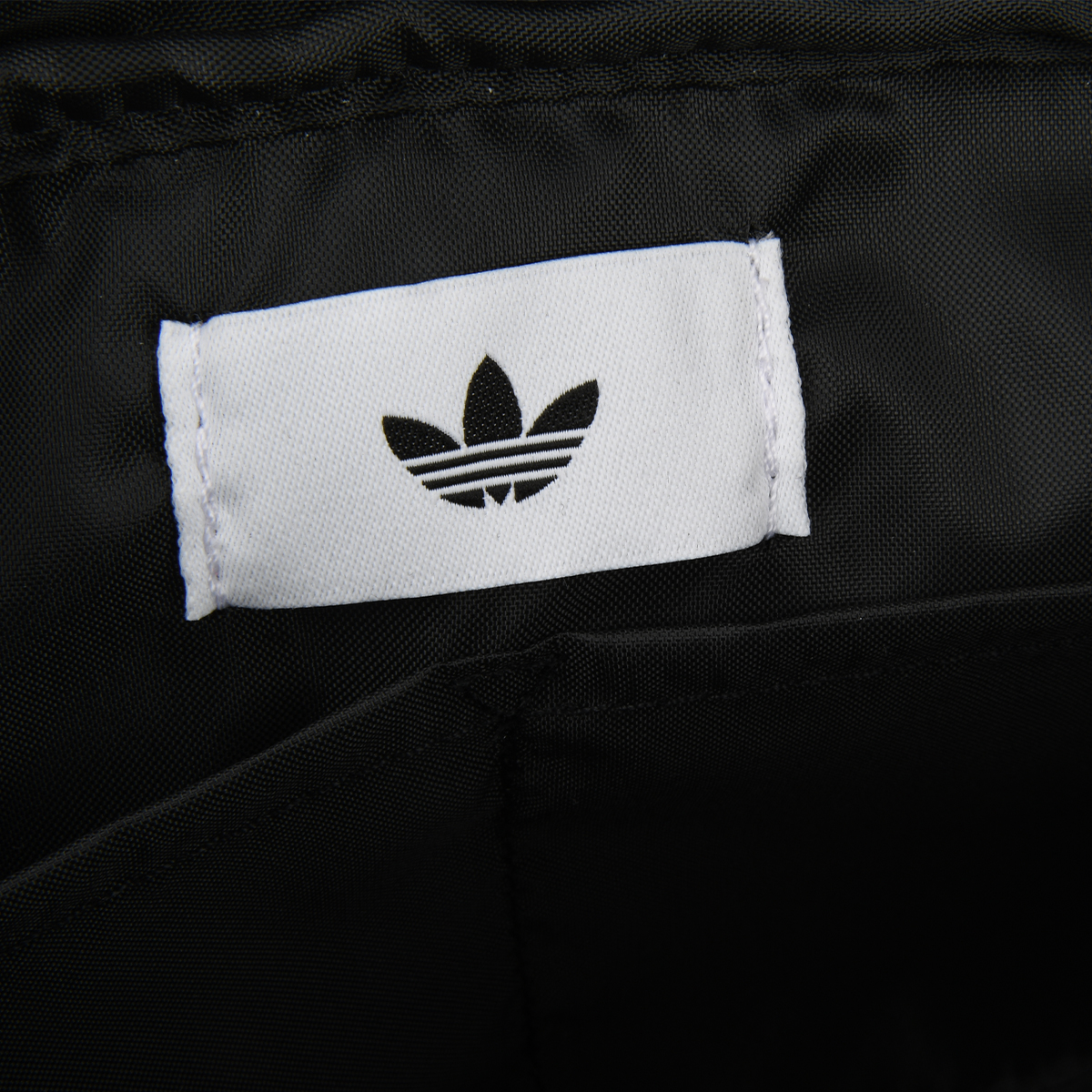 Bolso adidas Adicolor Airliner Alargado,  image number null