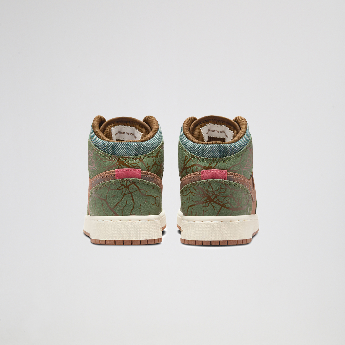 Zapatillas Jordan Air 1 Mid Niño,  image number null
