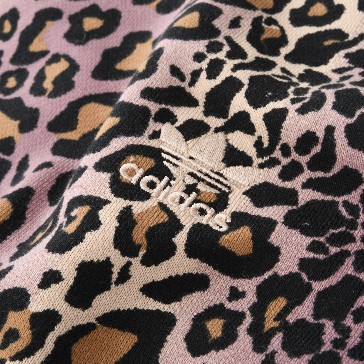 Buzo adidas Crew Sweat Mujer Animal Print,  image number null