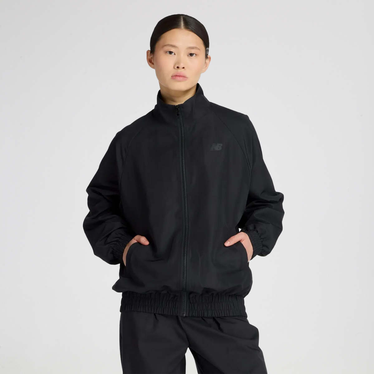 Buzo con Cierre New Balance Graphic Woven Mujer,  image number null