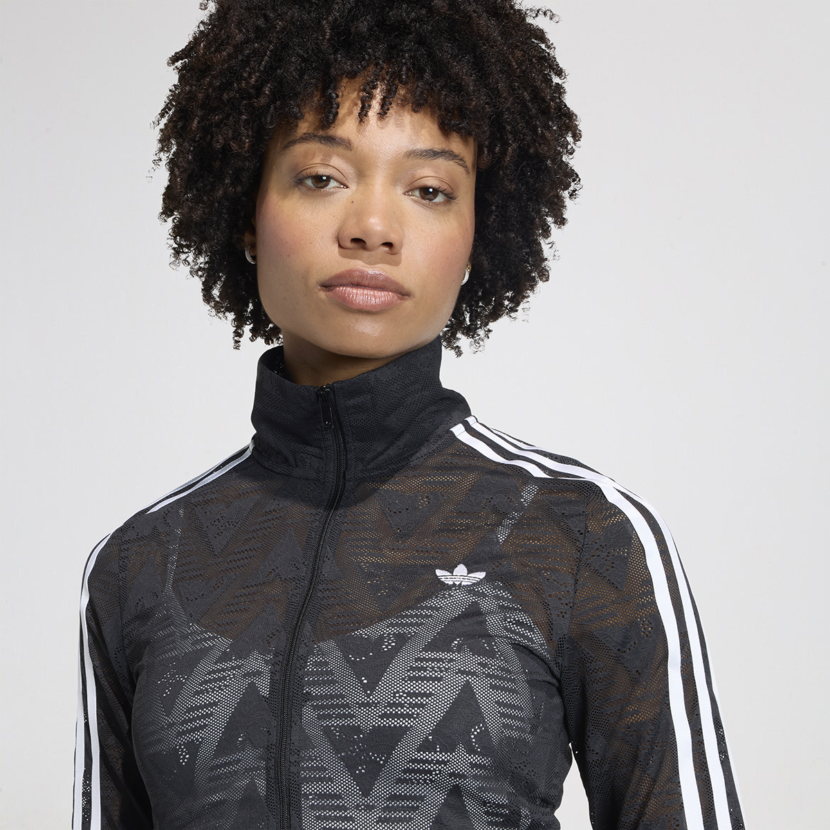 Buzo con Cierre adidas Firebird Classic Mujer con encaje,  image number null