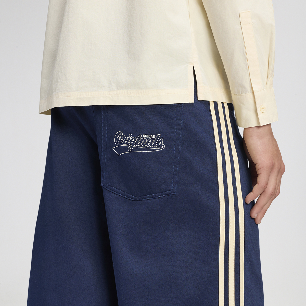 Short adidas Firebird Sarga Hombre,  image number null