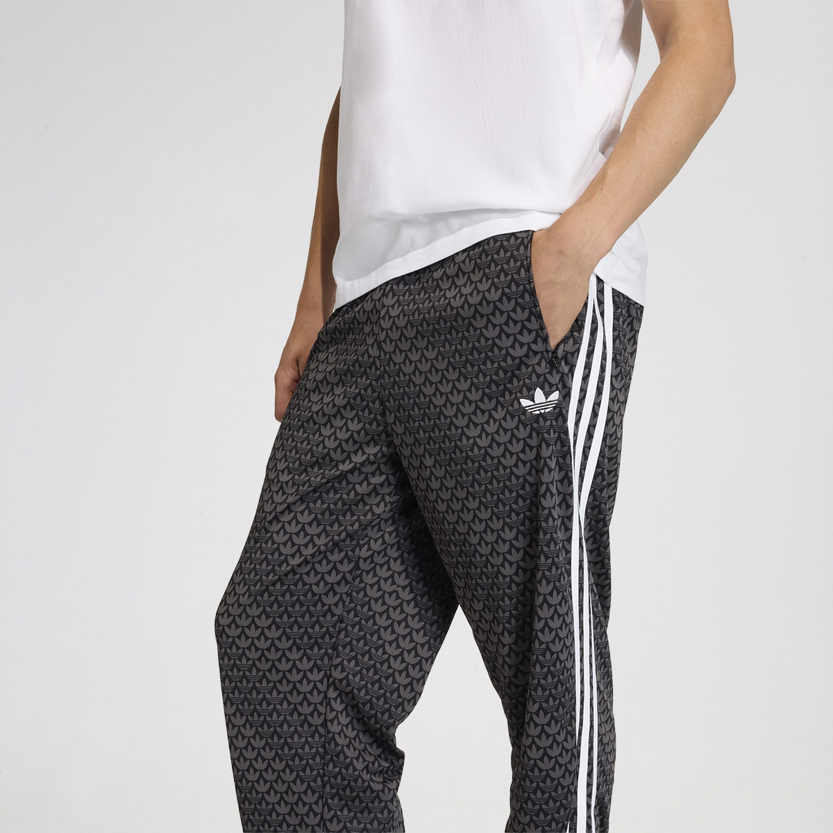 Pantal&oacute;n adidas Firebird Hombre,  image number null