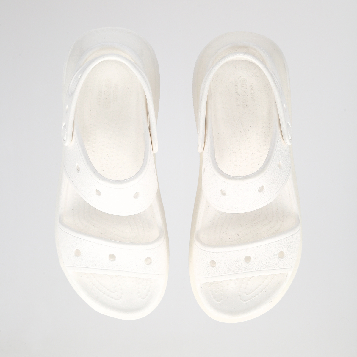 Sandalias Crocs Classic Mega Crush,  image number null