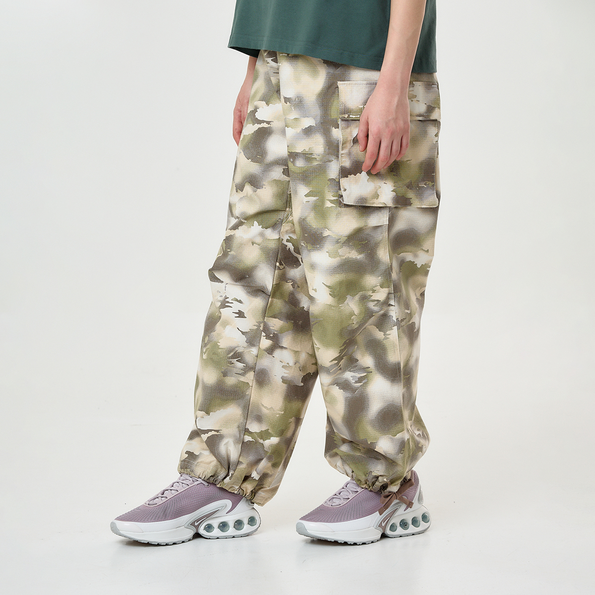 Pantalón Nike Cargo Mujer,  image number null