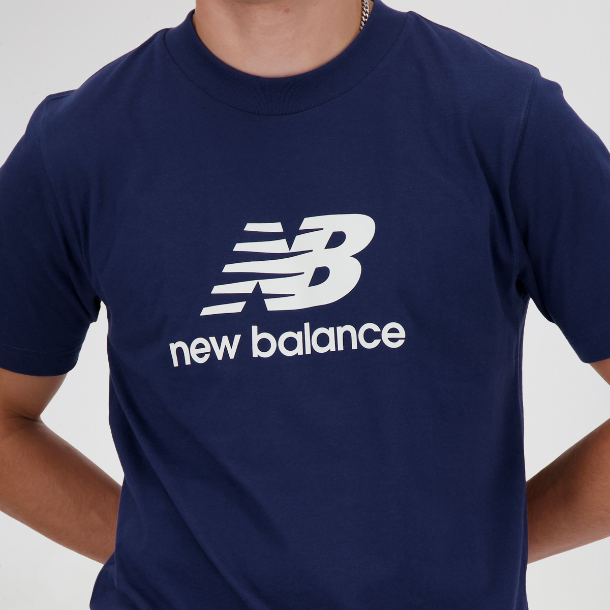 Remera New Balance Sport Essentials Logo Hombre algod&oacute;n,  image number null