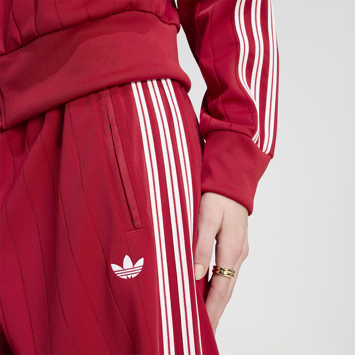 Pantal&oacute;n adidas Pinstripe Firebird Mujer,  image number null