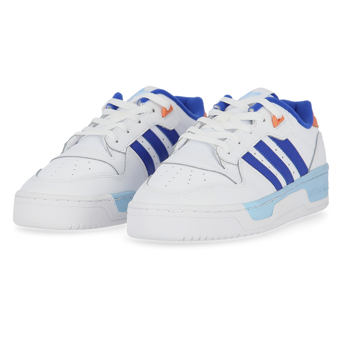 Adidas 5 store de mayo feriado