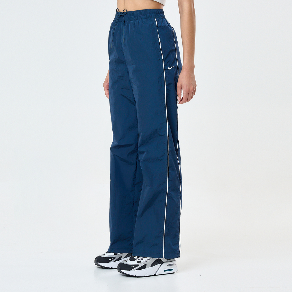 Pantalón Nike Windrunner Woven Mujer,  image number null