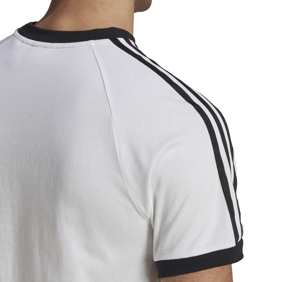 Remera adidas 3 Stripes,  image number null