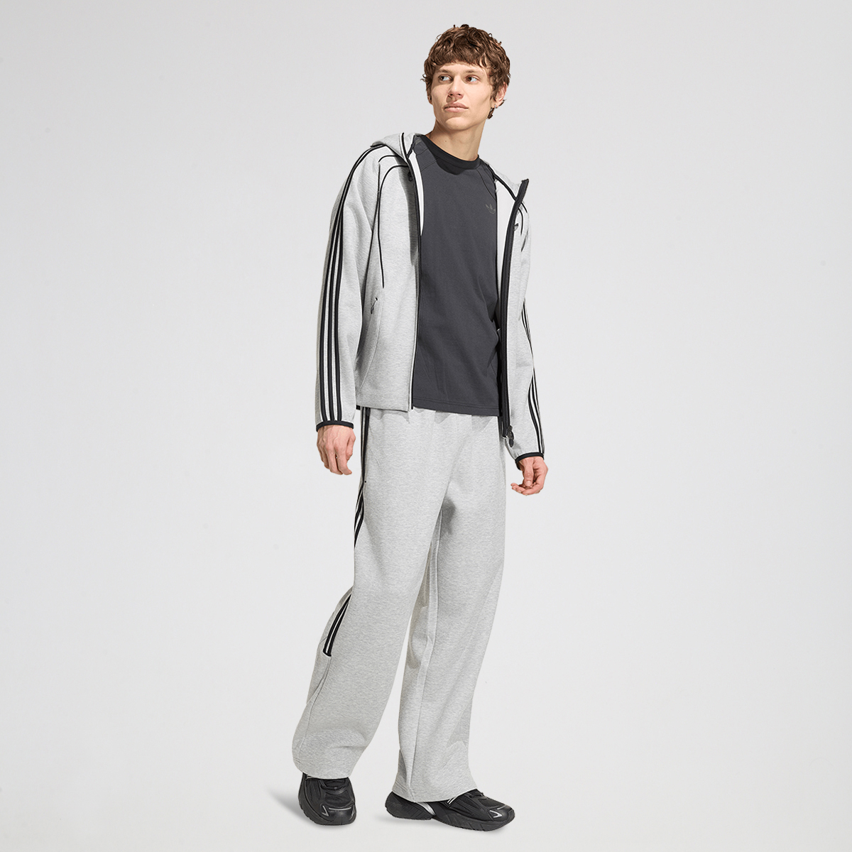 Pantal&oacute;n adidas Spacer Teamgeist 26 Cutline Hombre,  image number null