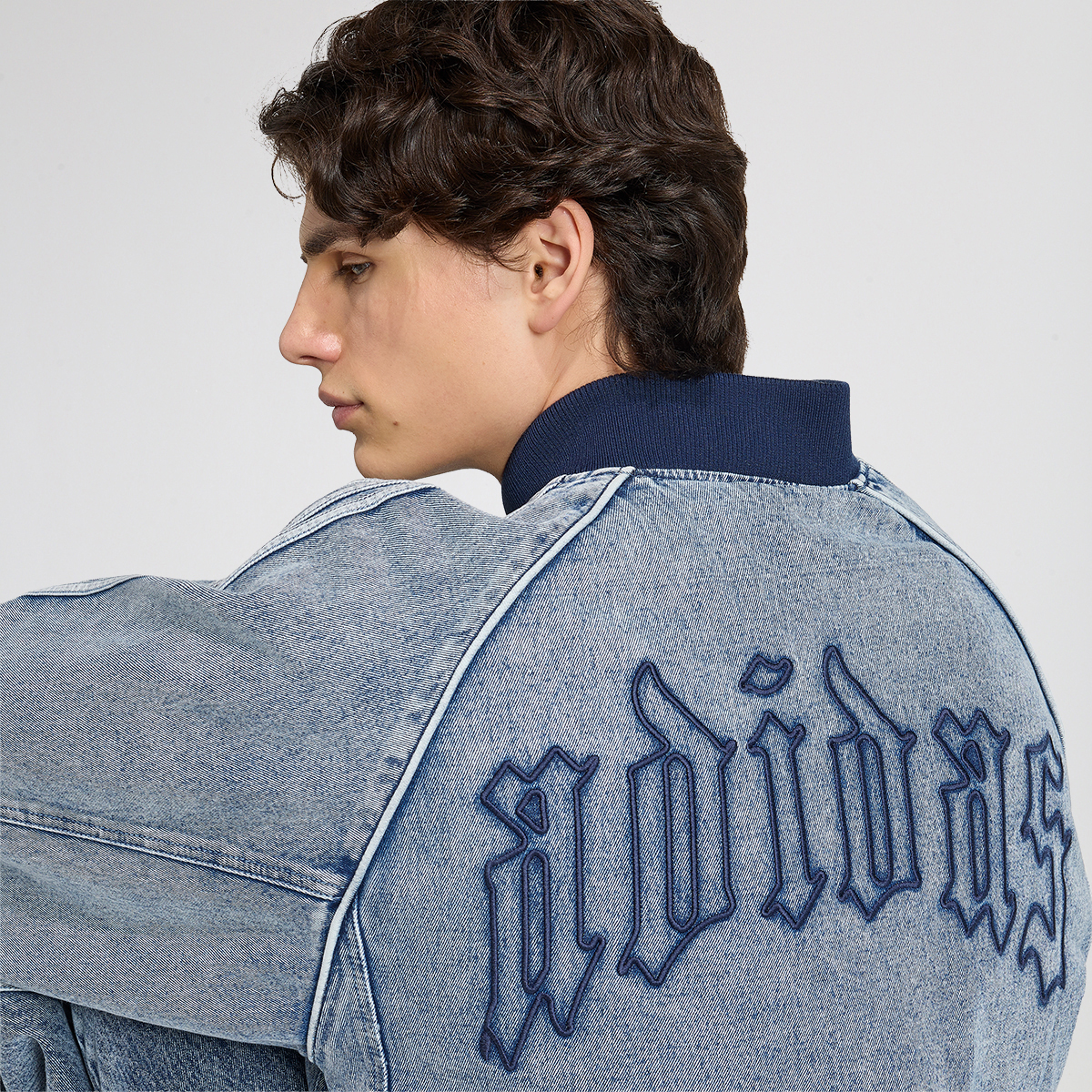 Buzo con cierre adidas SST Track Top Hombre,  image number null