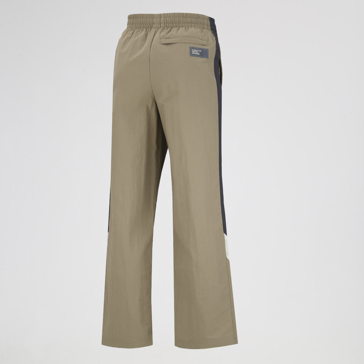 Pantalón Puma Club De Course Graphic windCELL,  image number null