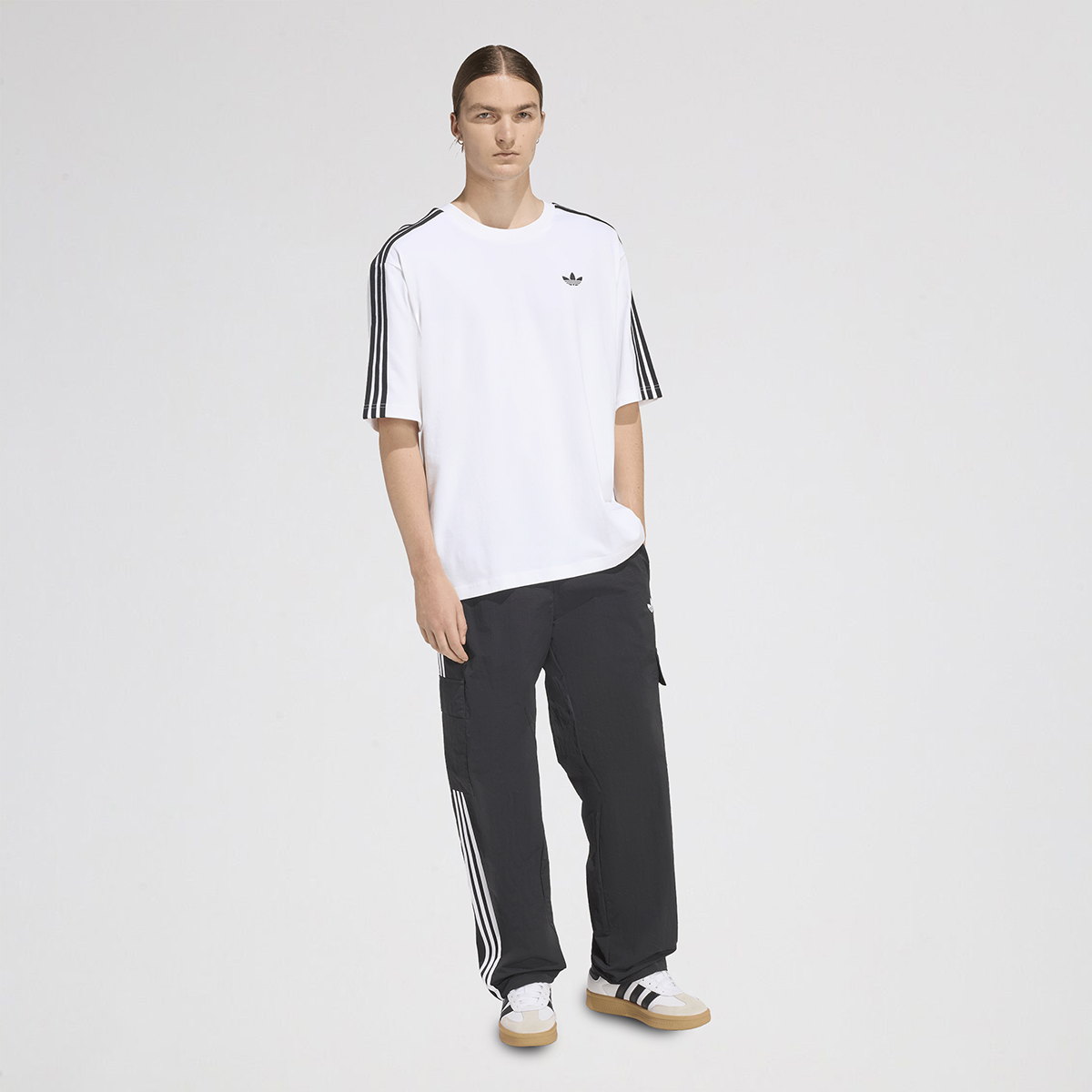 Remera adidas Adicolor 3 Tiras Oversized Hombre,  image number null