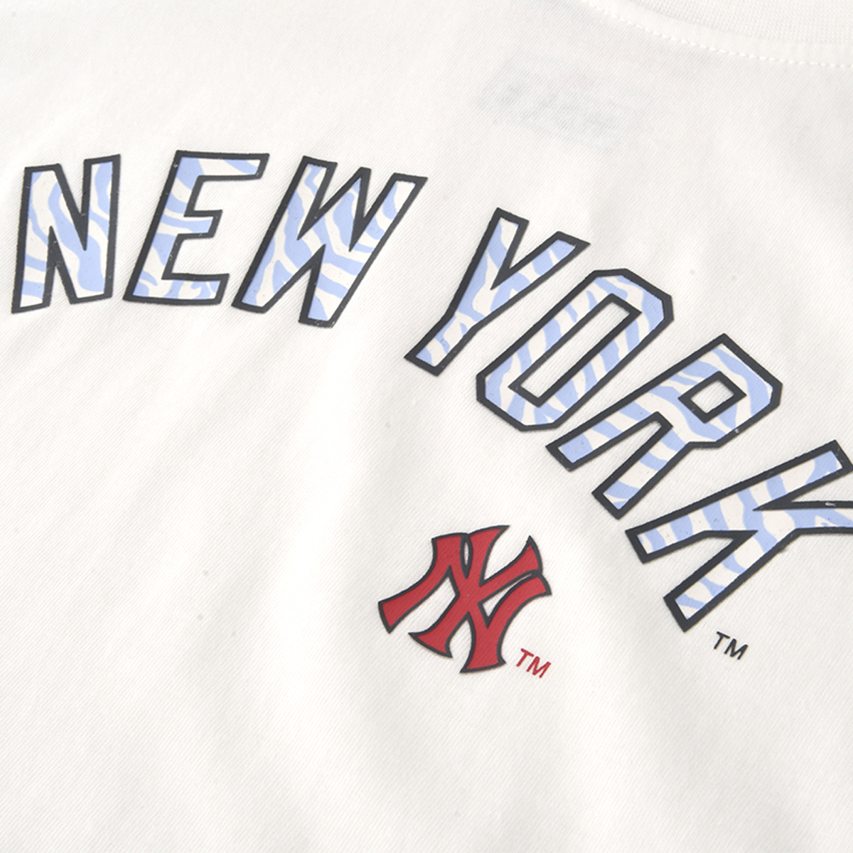 Remera MLB Yankees Front Animal Print Mujer,  image number null