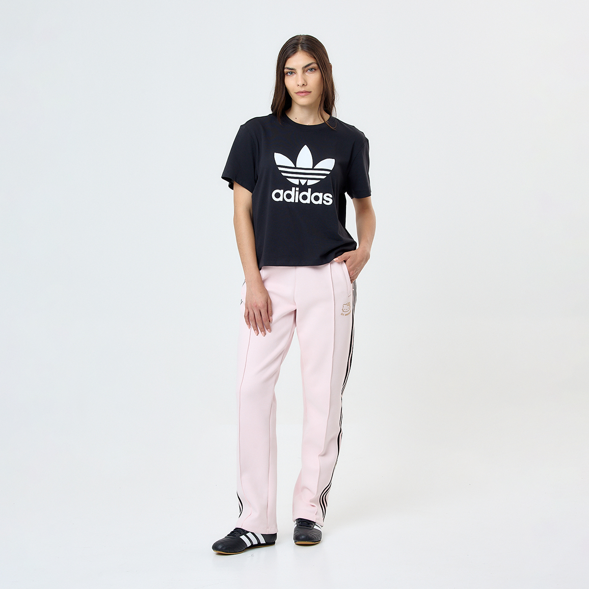 Pantalón adidas Hk Track Mujer,  image number null