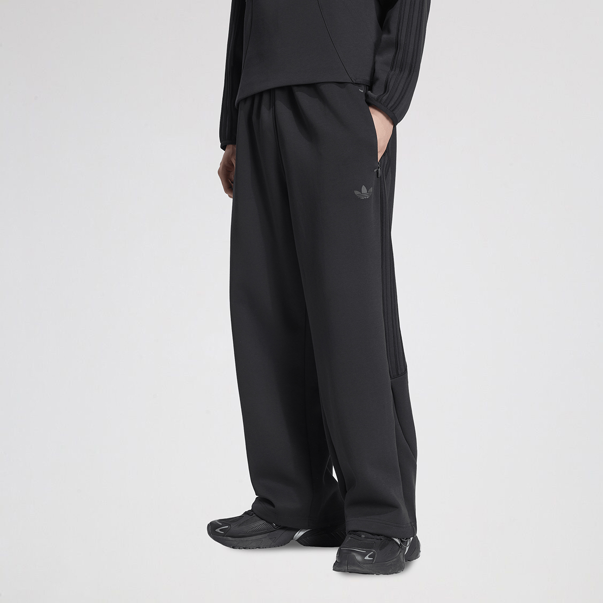 Pantal&oacute;n adidas Spacer Teamgeist 26 Hombre,  image number null