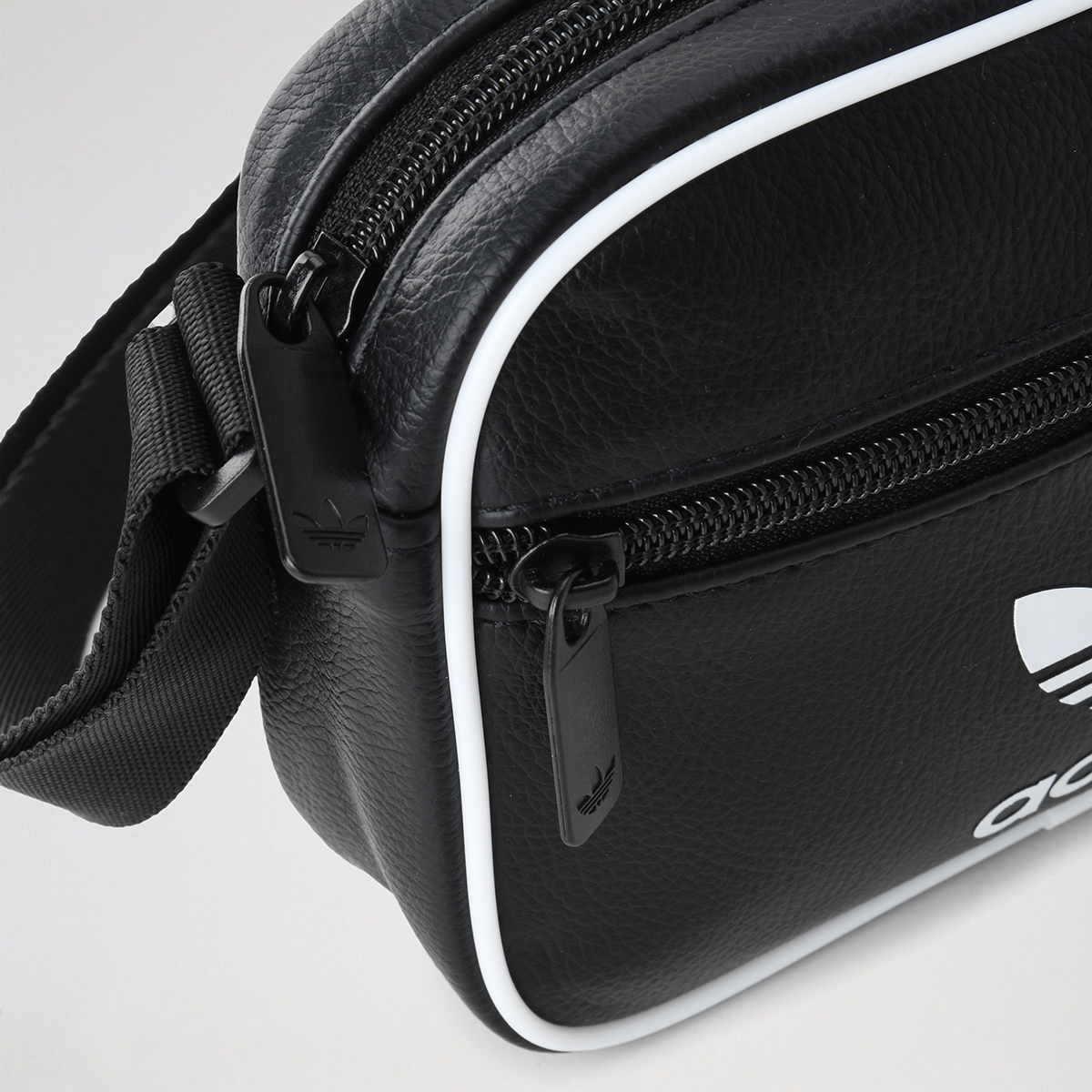 Bolso adidas Airliner Adicolor Classic,  image number null