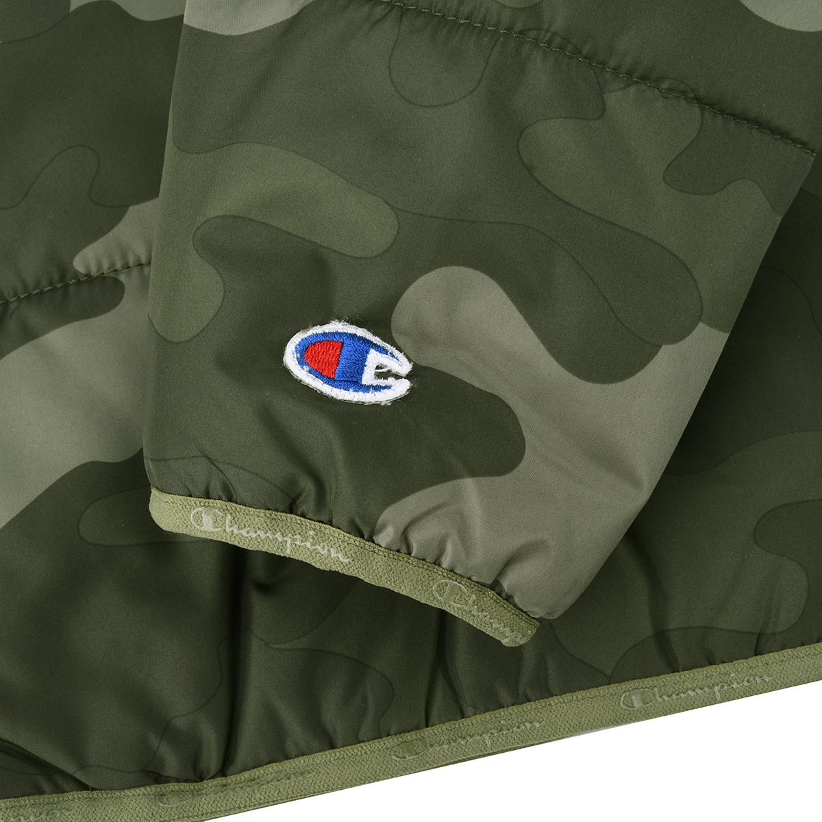 Campera Champion Camuflada Mujer,  image number null