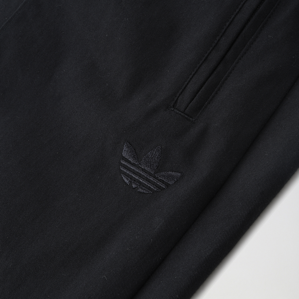Pantalón adidas Pintuck,  image number null