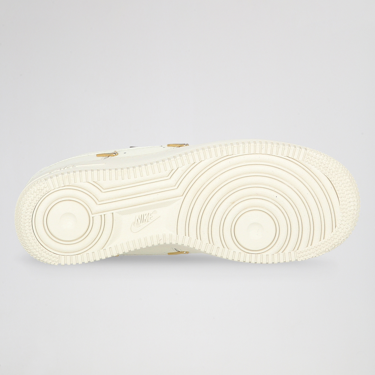Zapatillas Nike Air Force 1 07 LX Mujer,  image number null