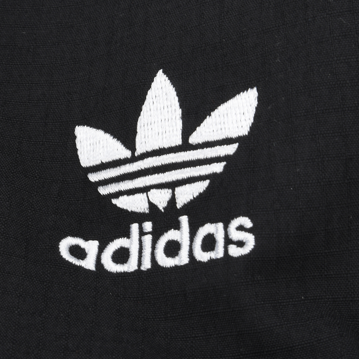 Pantalón adidas Essentials Ripstop Parachute Mujer,  image number null